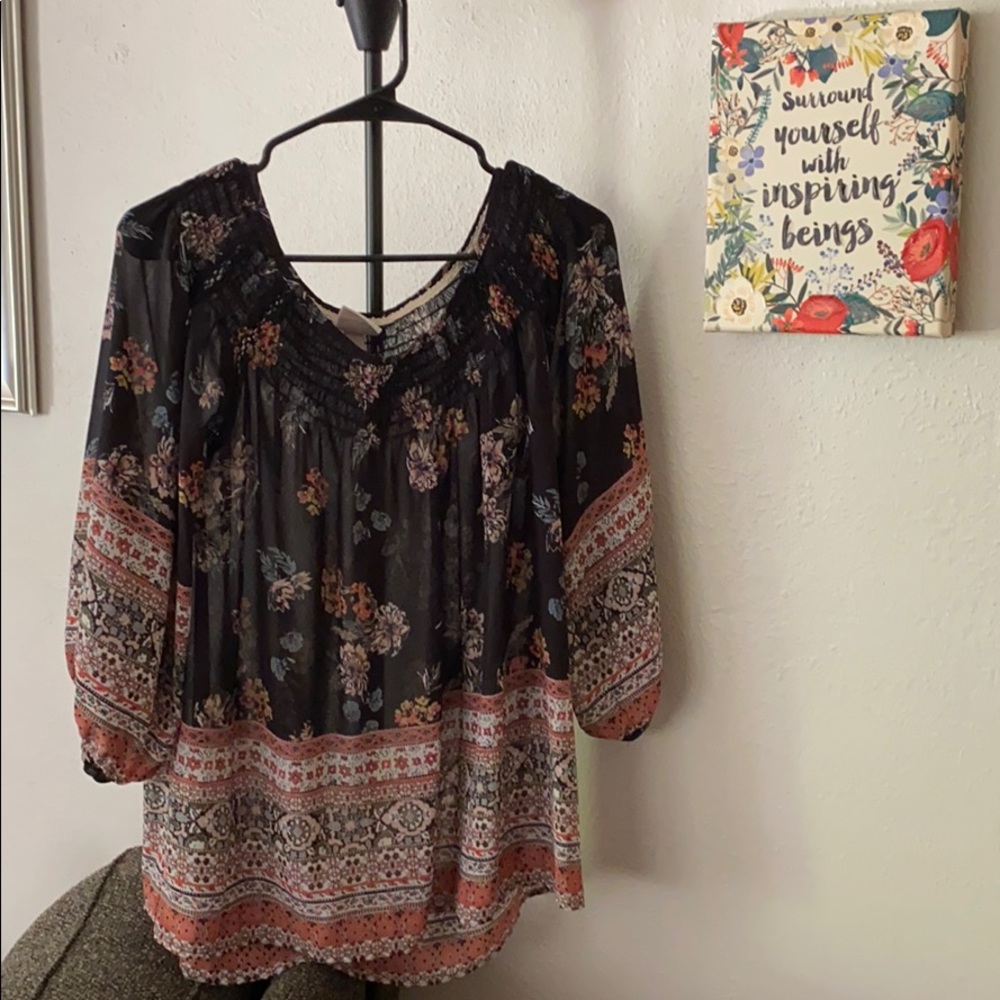 Womens black & cream blouse